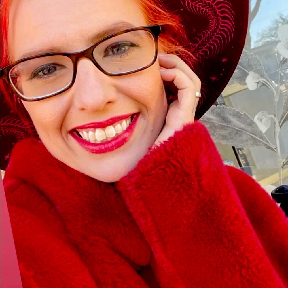 Meet your Posher, Sasha